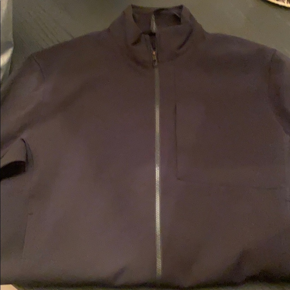 Lululemon men’s lightweight jacket